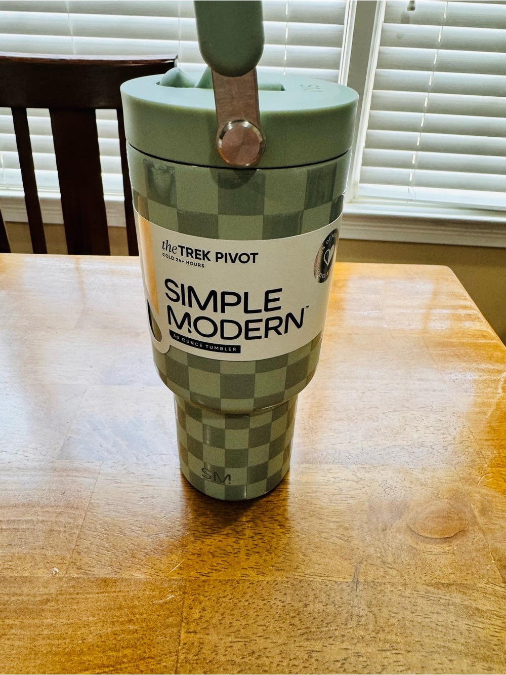 Simple Modern The Trek Pivot 30oz Tumbler Green Check Pattern w Travel Handle - Picture 15 of 15